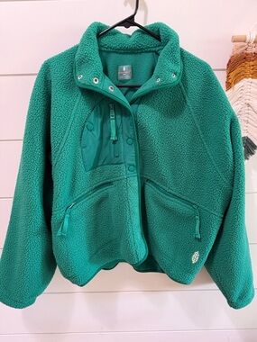 Fp Movement Pullover with Zip Pockets